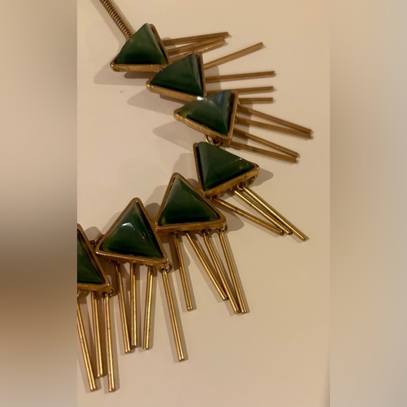 Vintage 1970’s Green Glass Triangles + Brass Bohemian Fringe Necklace - Picture 3 of 5